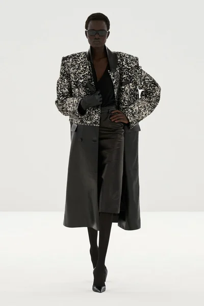 Look 9